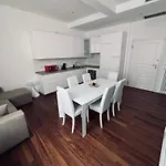 Farini House Apartamento