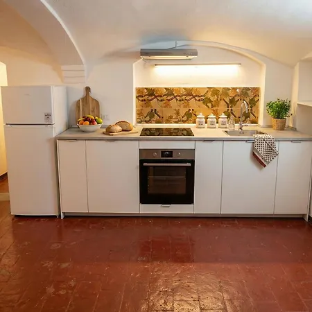 Farini House Modène